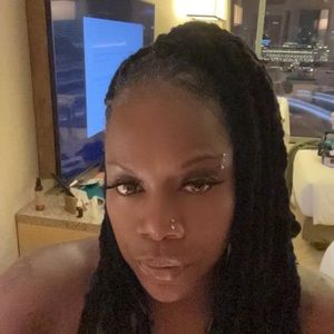 Meet your Posher, Naimah